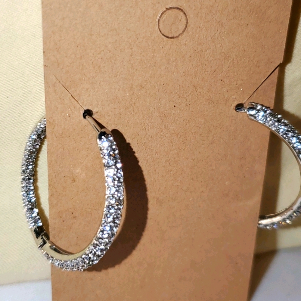 Earring crystal